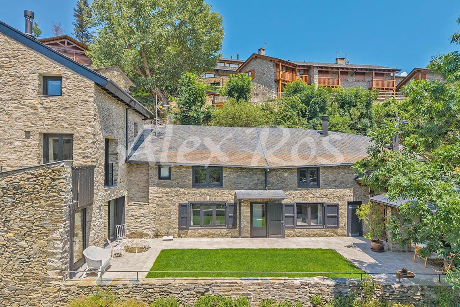 Vista exterior de Casa o xalet en venda en Ger amb Calefacció i Traster