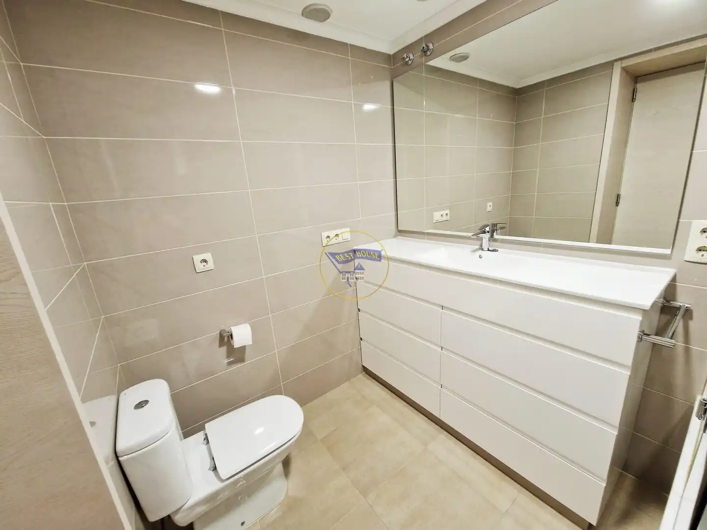 Bathroom of Detached homes for sale in Vigo   with Heating, Private garden and Parquet flooring