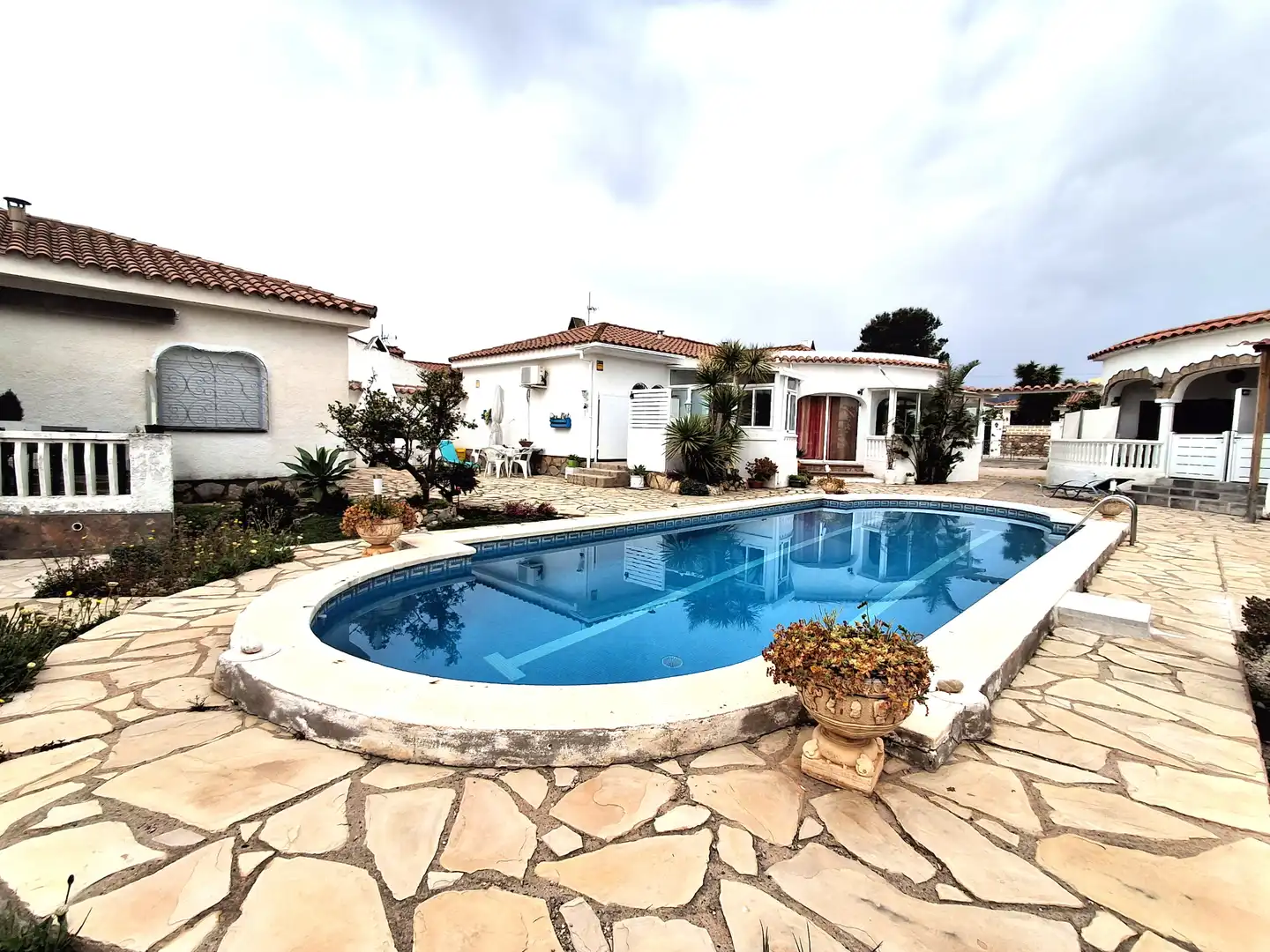 Swimming pool of Detached homes for sale in Mont-roig del Camp  with Air Conditioner, Private garden and Furnished