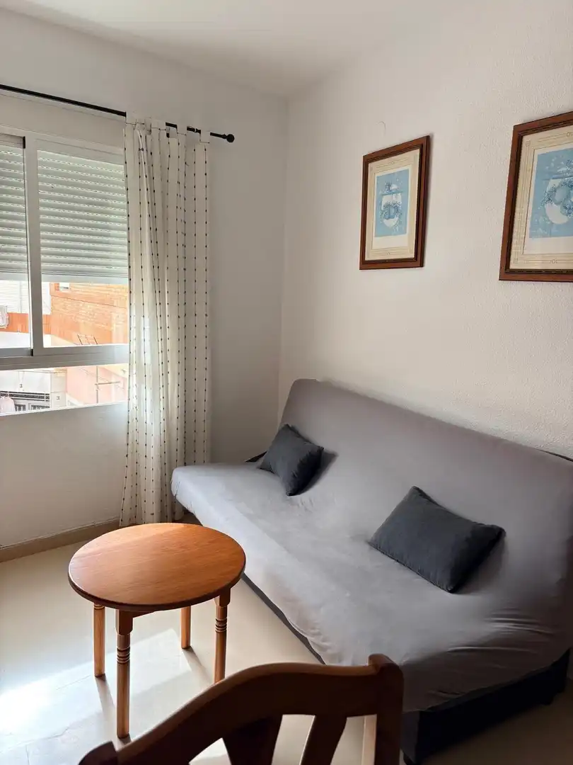 Habitación de Piso de alquiler en Torrenueva Costa con Amueblado
