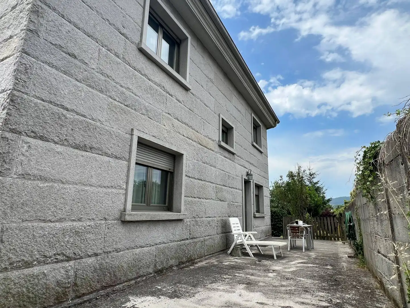 Exterior view of Houses for rent in Padrón  with Heating, Private garden and Storage room