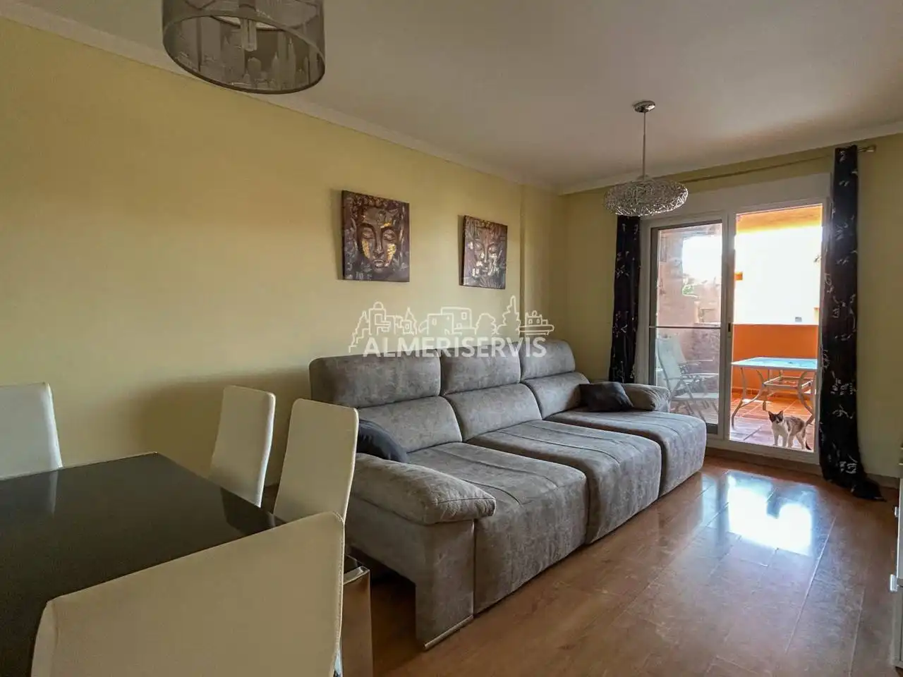 Sala de estar de Piso de alquiler en El Ejido con Terraza, Amueblado y Piscina comunitaria