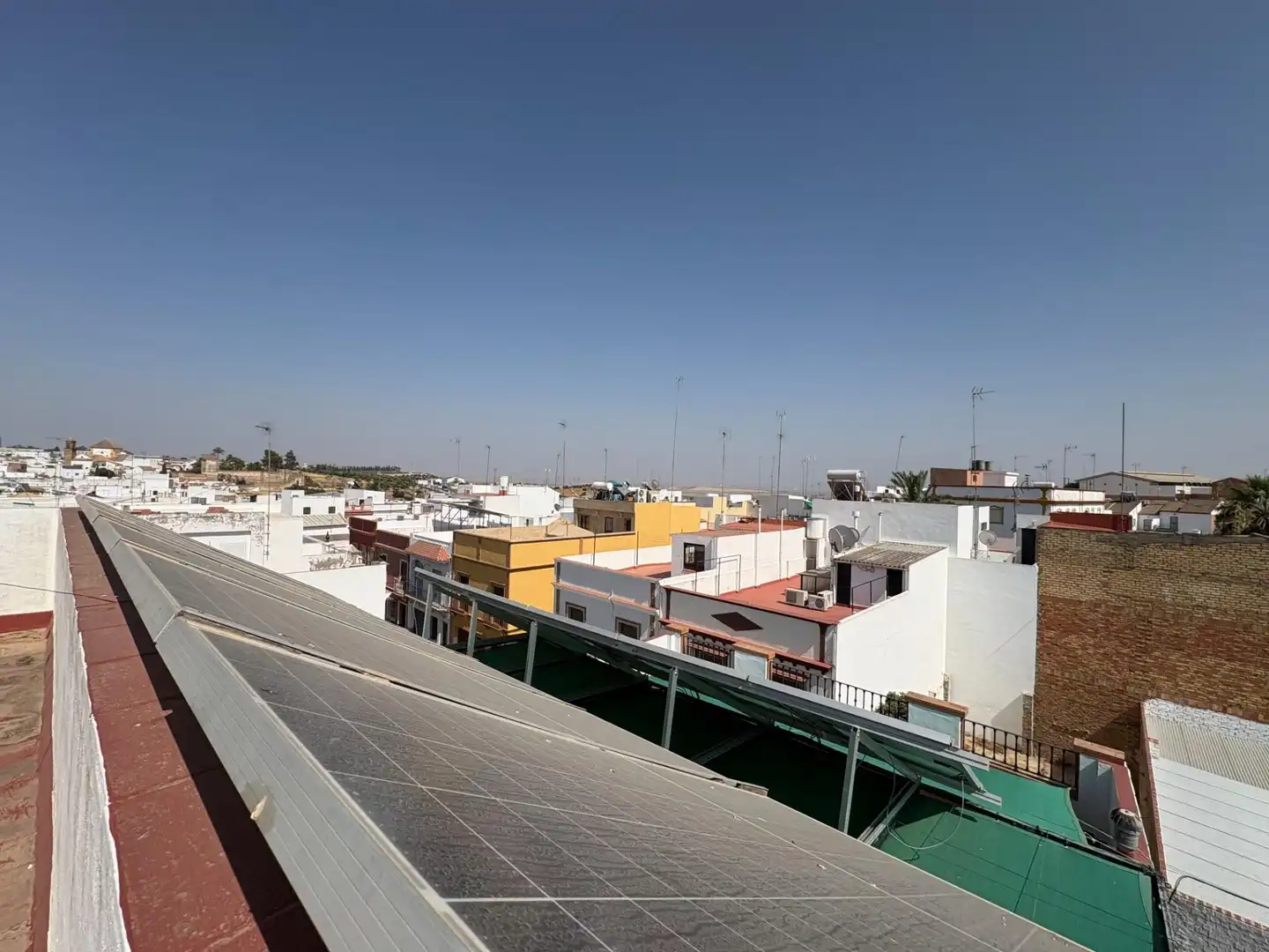 Vista exterior de Casa o chalet en venta en Mairena del Alcor