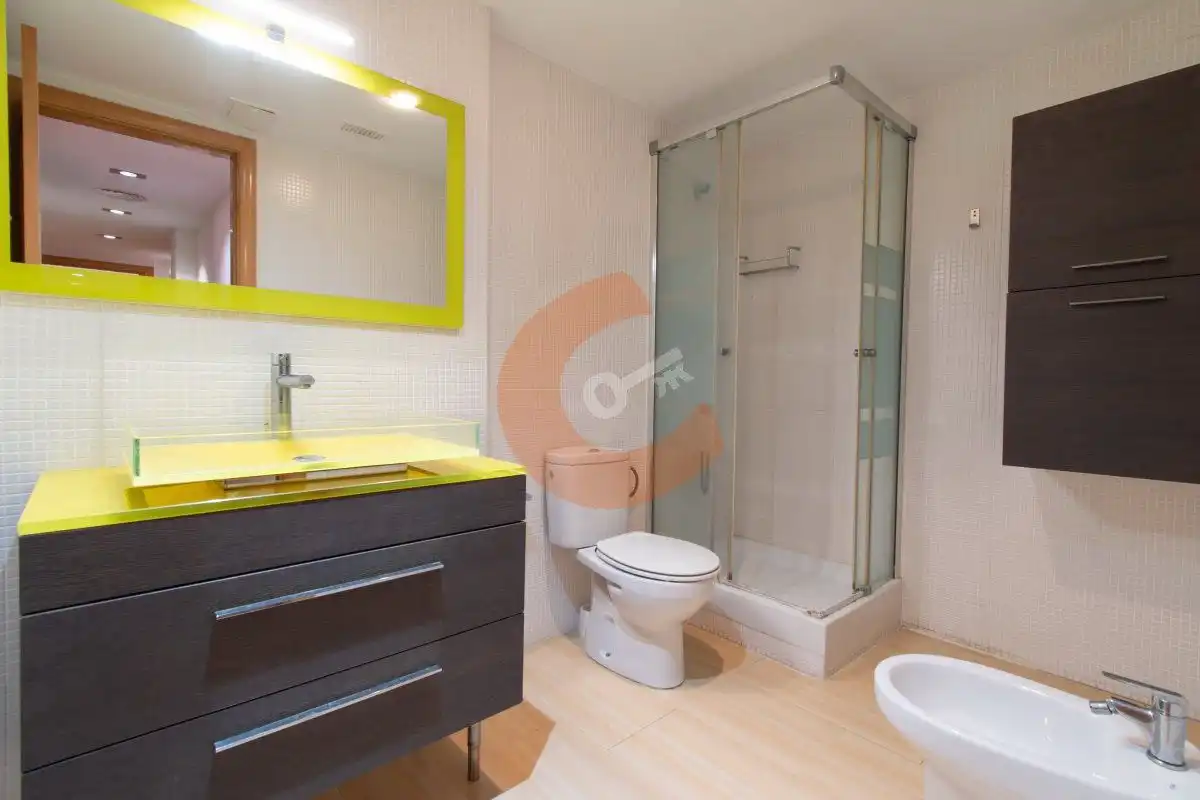 Baño de Piso en venta en El Vendrell con Aire acondicionado, Calefacción y Parquet