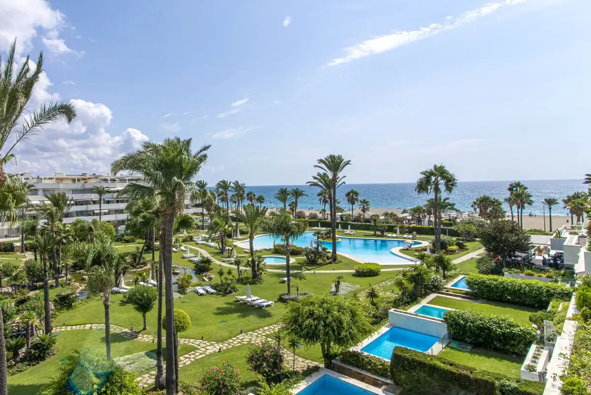 Jardí de Àtic de lloguer en Marbella amb Aire condicionat, Terrassa i Traster