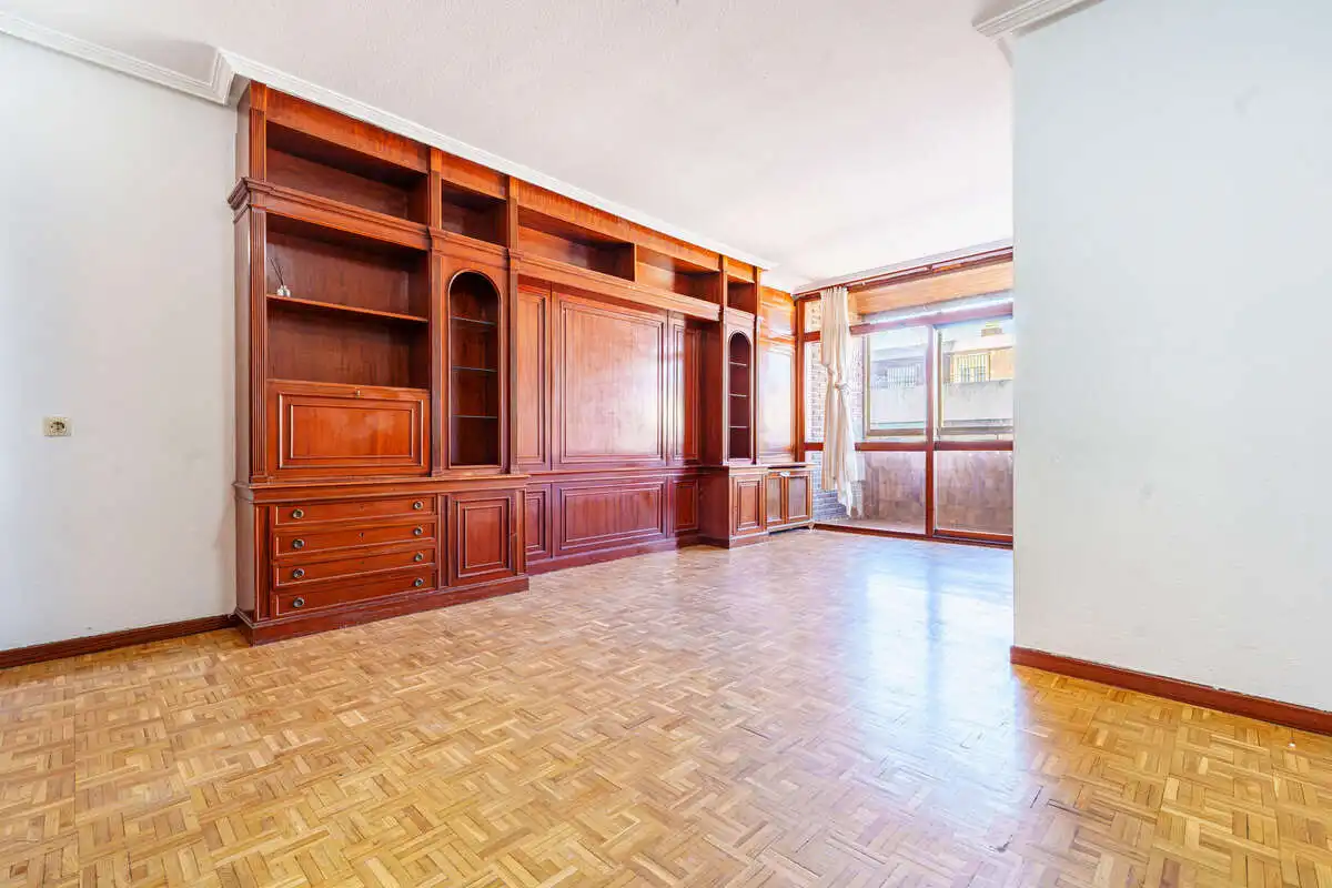 Wohnzimmer von Wohnung zum Verkauf in Madrid mit Heizung, Terrasse und Ofen