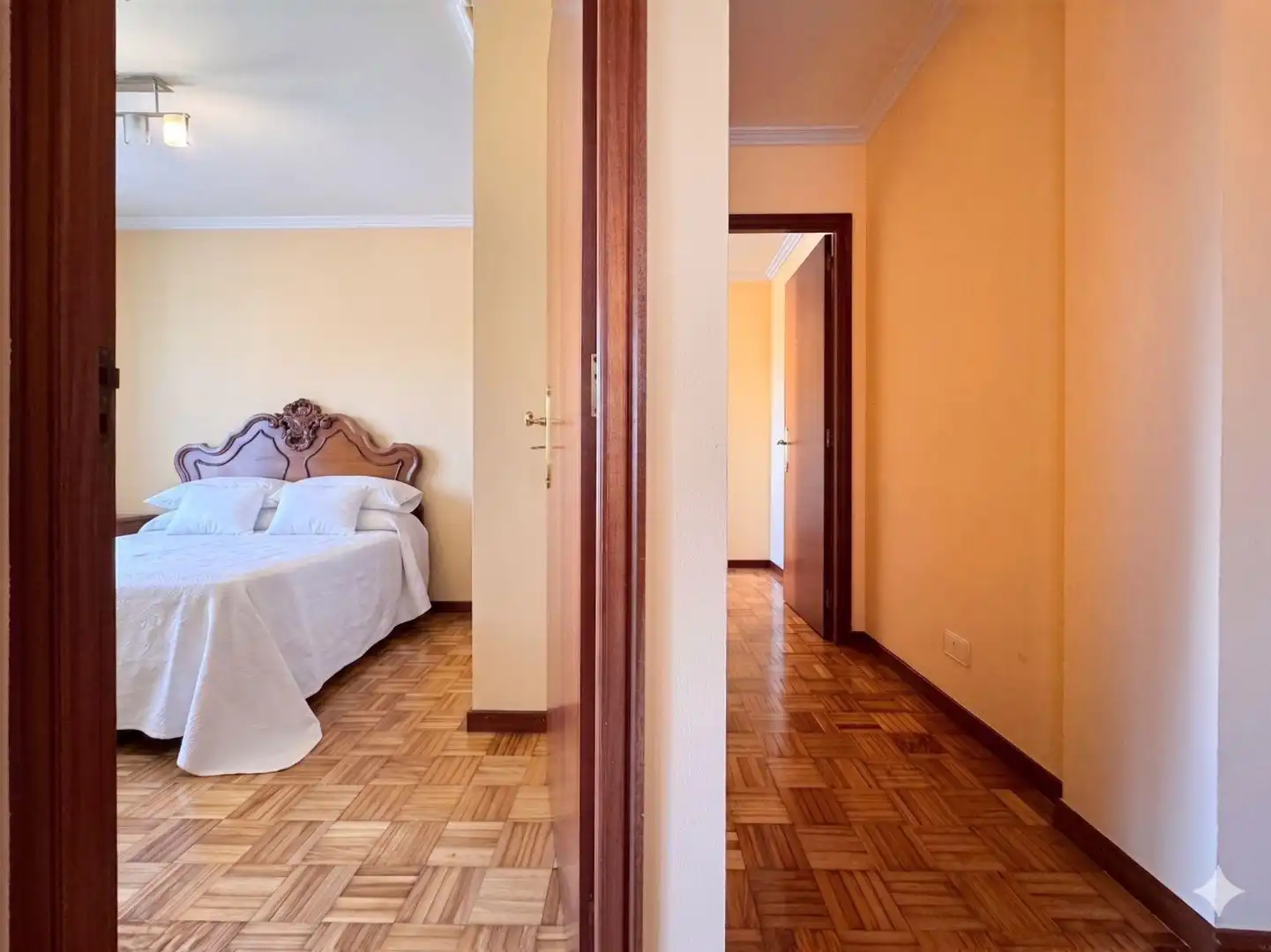 Bedroom of Flat for sale in Pontevedra Capital   with Heating