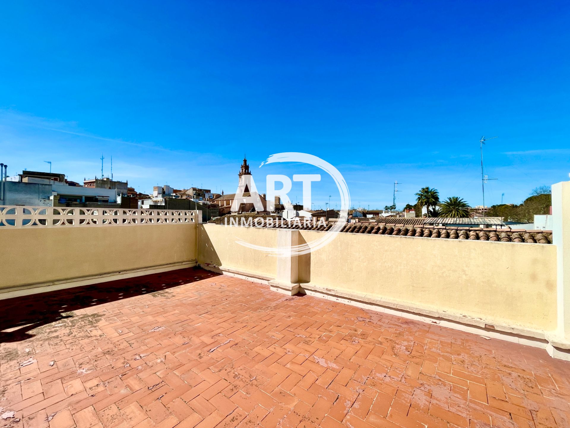 Vista exterior de Casa o xalet en venda en Bétera amb Terrassa i Balcó