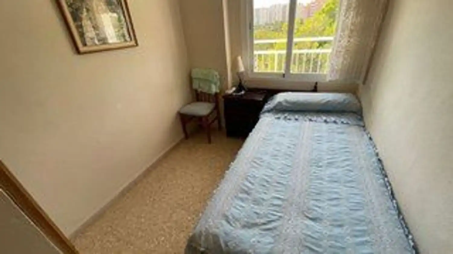 Habitación de Piso en venta en Alicante / Alacant con Aire acondicionado, Calefacción y Jardín privado