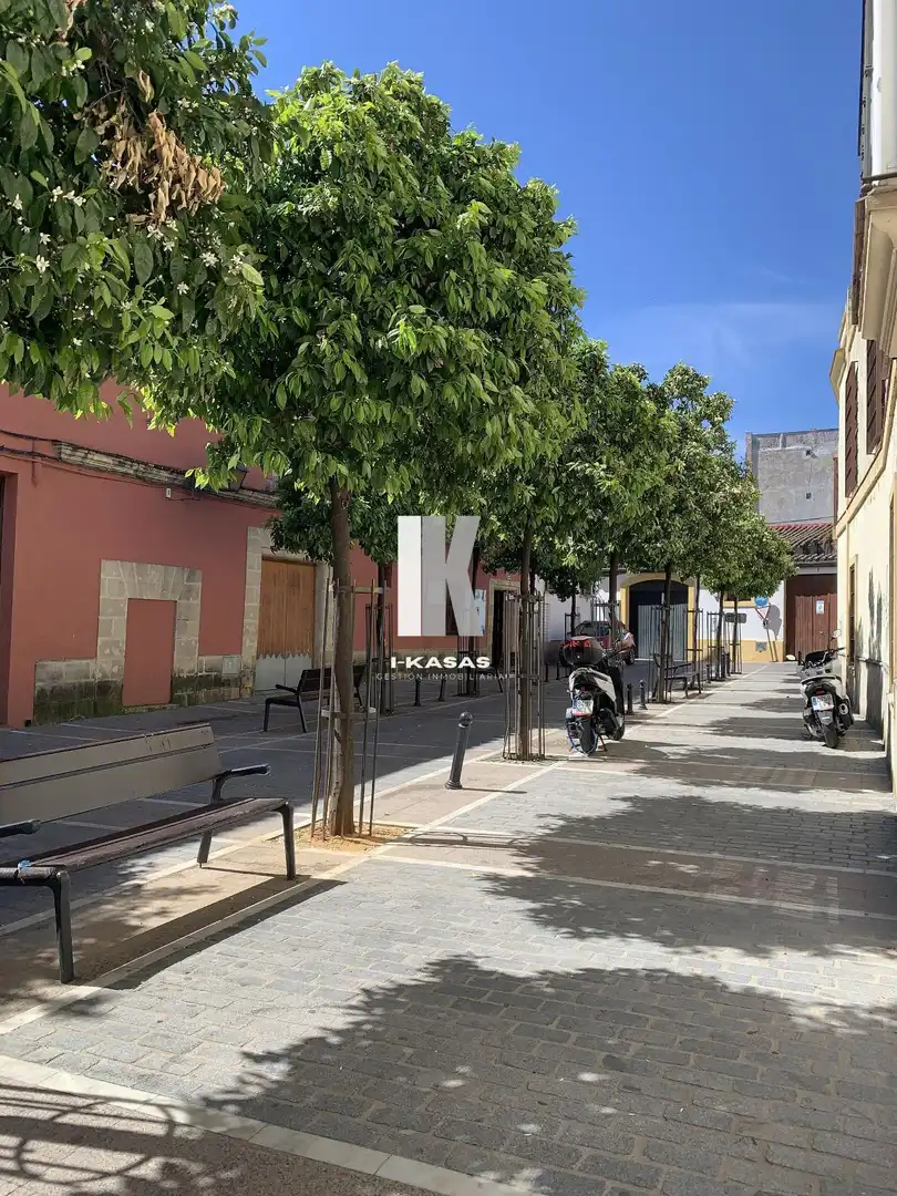 Vista exterior de Local en venta en Jerez de la Frontera