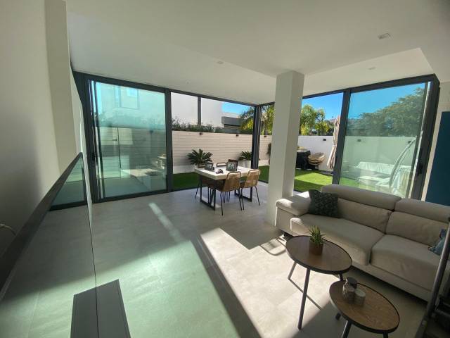 Planta baja en Venta en De La Manzanilla en El Pino - Bajo de Guía