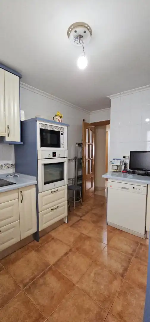Cocina de Piso en venta en Puertollano con Calefacción y Amueblado