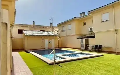 Piscina de Casa o xalet en venda en Redován amb Aire condicionat, Calefacció i Jardí privat