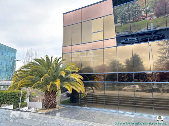 Garaje en Venta en Avenida EUROPA, 34 en Aravaca