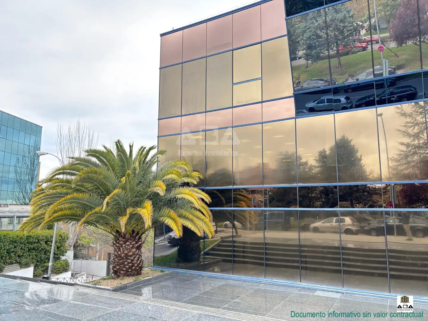 Exterior view of Garage for sale in Madrid
