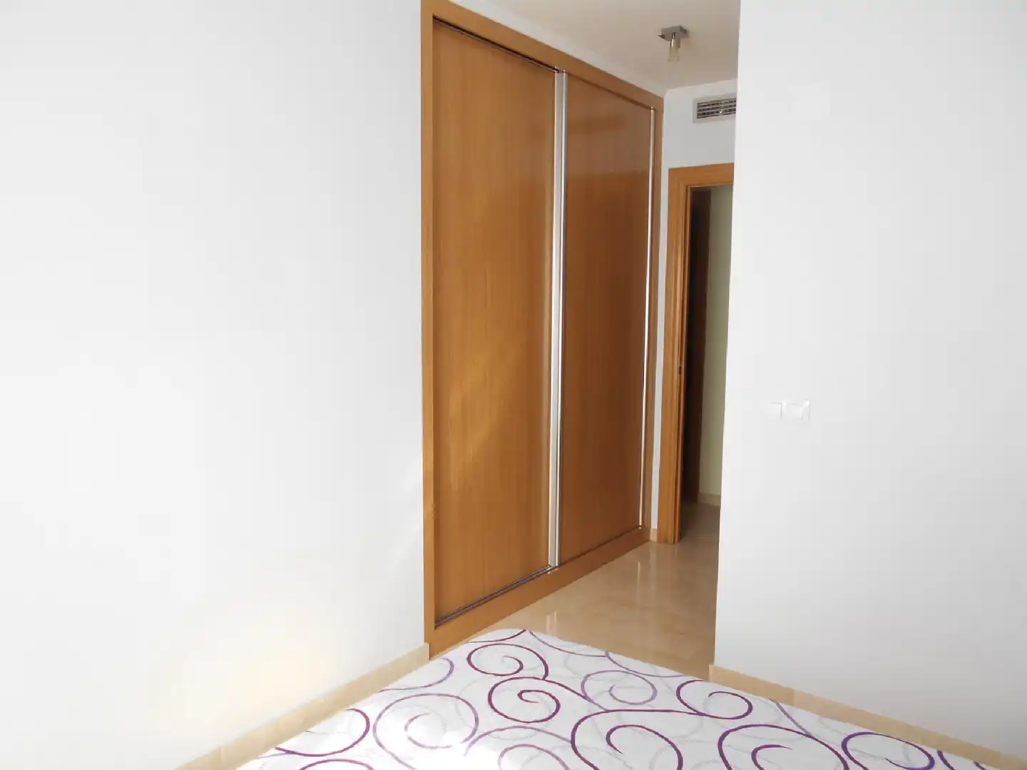 Bedroom of Flat for rent in Oliva  with Heating, Terrace and Furnished
