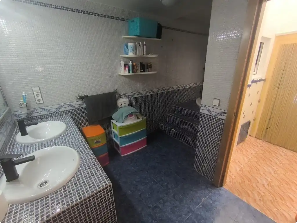 Baño de Casa o chalet en venta en Vilallonga / Villalonga con Aire acondicionado, Terraza y Amueblado