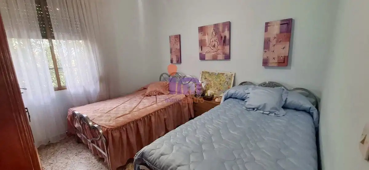 Dormitori de Casa o xalet en venda en Valdepeñas amb Jardí privat i Piscina