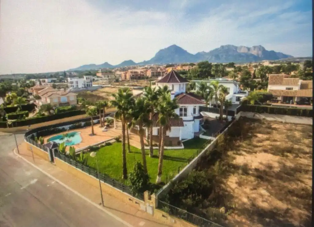 Casa o xalet en venda a Calle TENERIFE, Pueblo - Urbanizaciones