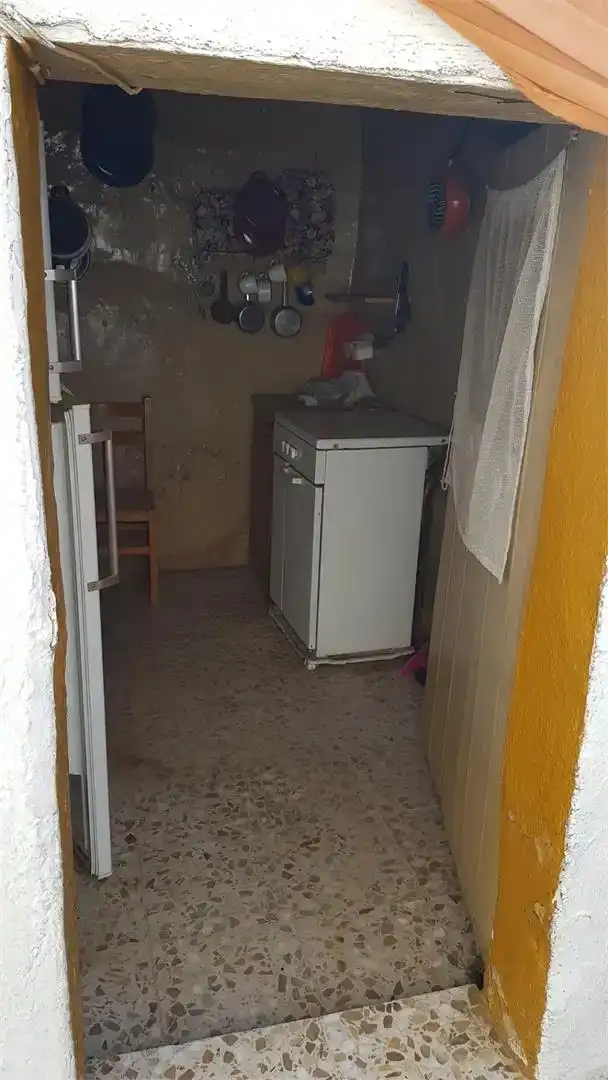 Casa adosada en venda en Almoharín amb Jardí privat i Rentadora