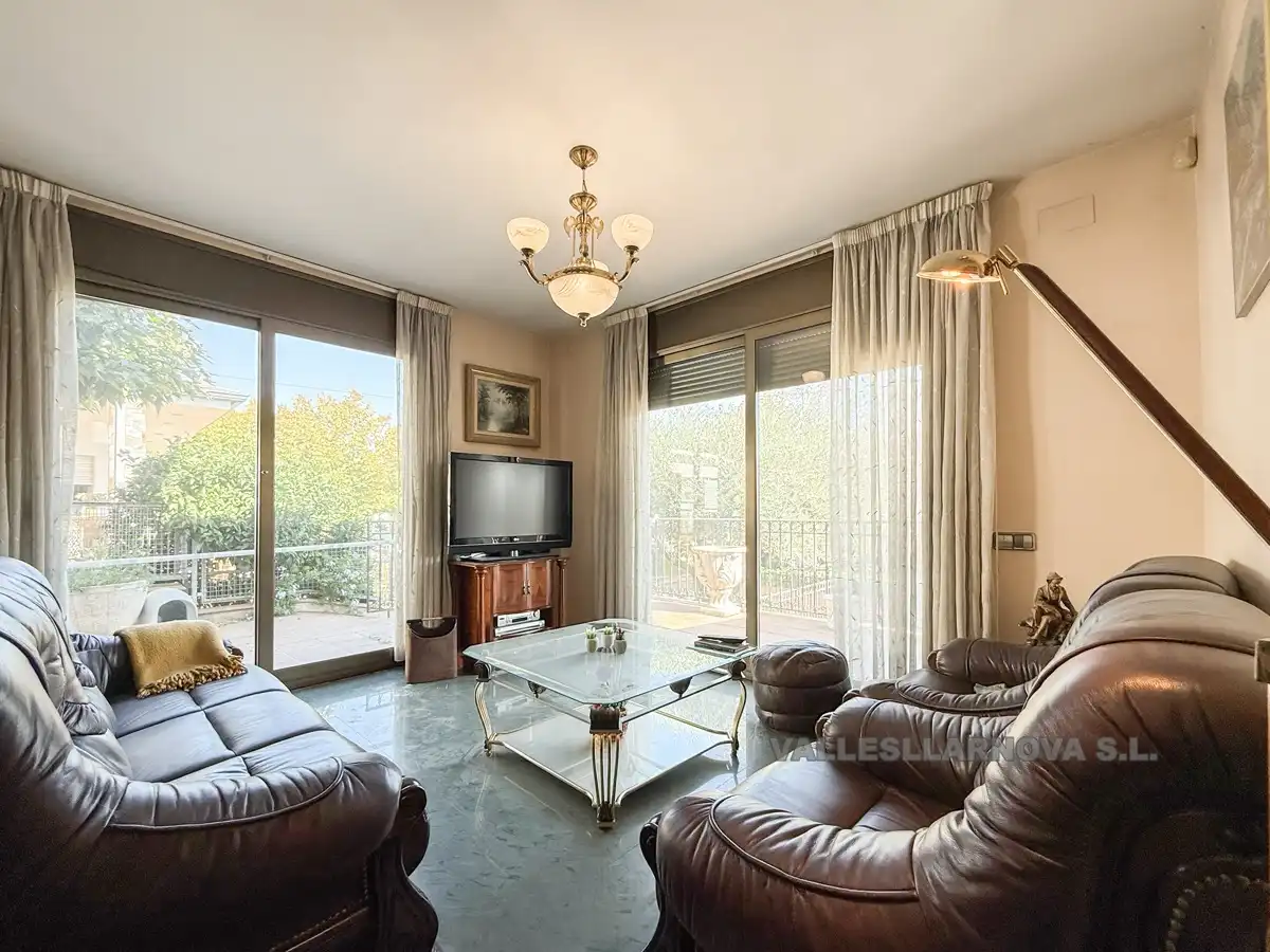 Sala d'estar de Casa o xalet en venda en Lliçà de Vall amb Aire condicionat, Calefacció i Jardí privat