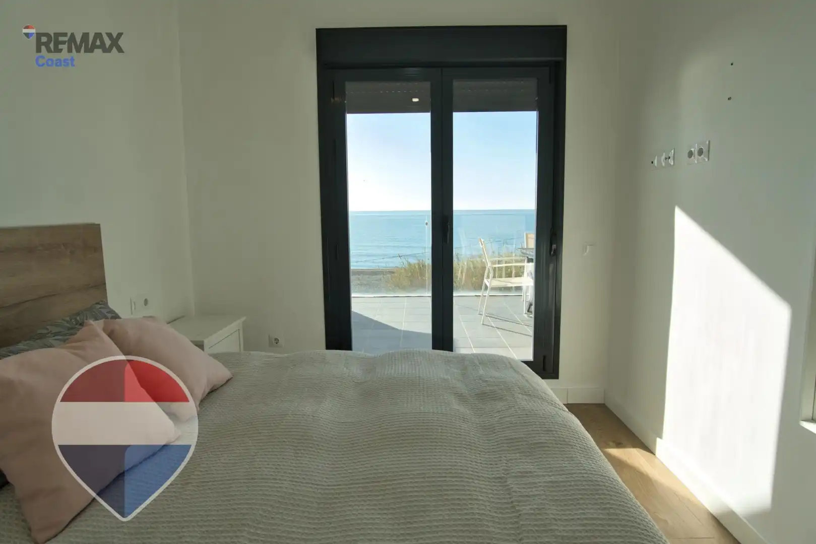 Bedroom of Attic for sale in Vélez-Málaga  with Air Conditioner, Heating and Terrace