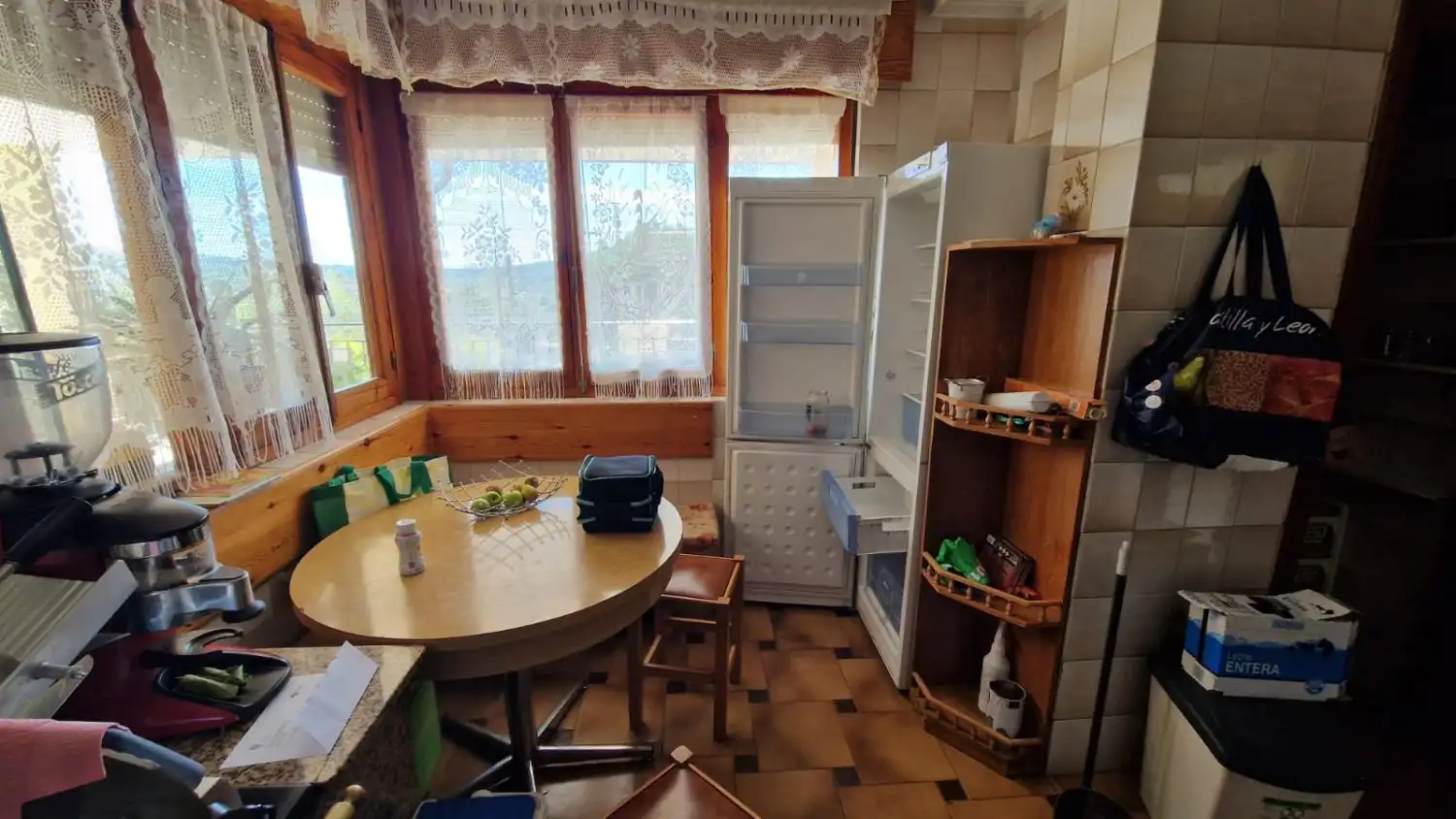Küche von Country house zum Verkauf in Valdepiélago mit Terrasse, Abstellraum und Möbliert