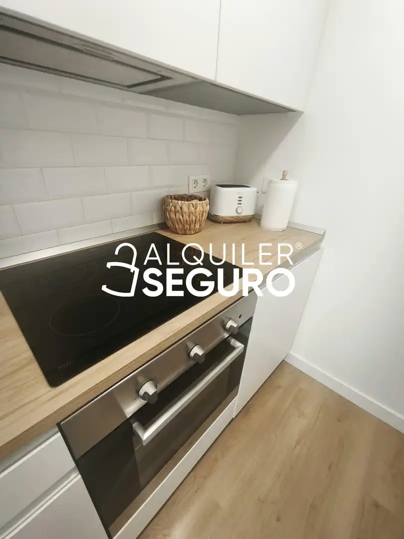 Kitchen of Flat for rent in Zaragoza  with Air Conditioner, Heating and Furnished