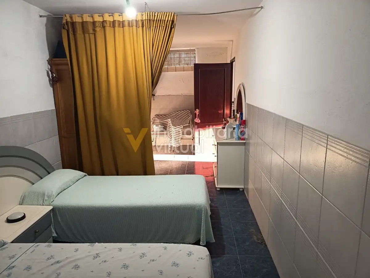 Habitación de Casa o chalet en venta en Lucena con Piscina y Amueblado