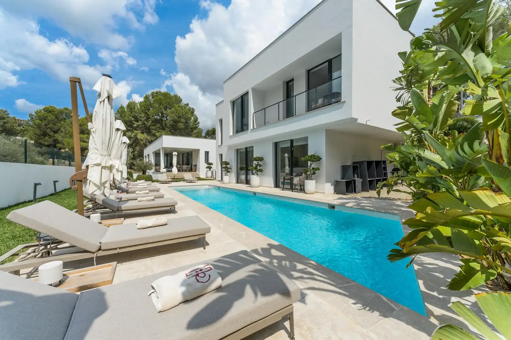 Piscina de Casa o xalet en venda en  Palma de Mallorca amb Aire condicionat, Calefacció i Jardí privat