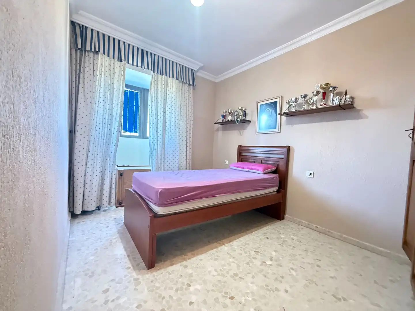 Habitación de Casa adosada en venta en Aljaraque con Aire acondicionado y Amueblado