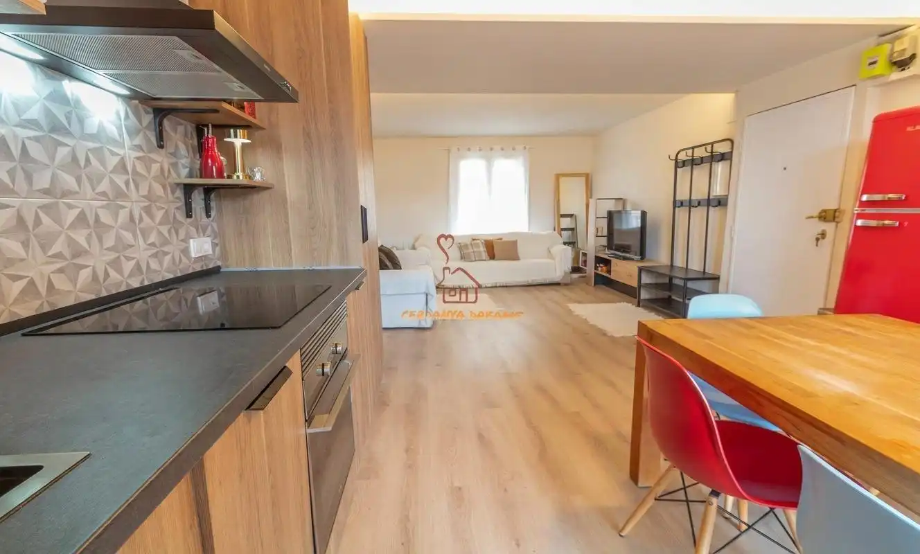 Wohnzimmer von Wohnung zum Verkauf in Osséja mit Heizung, Parkett und Abstellraum