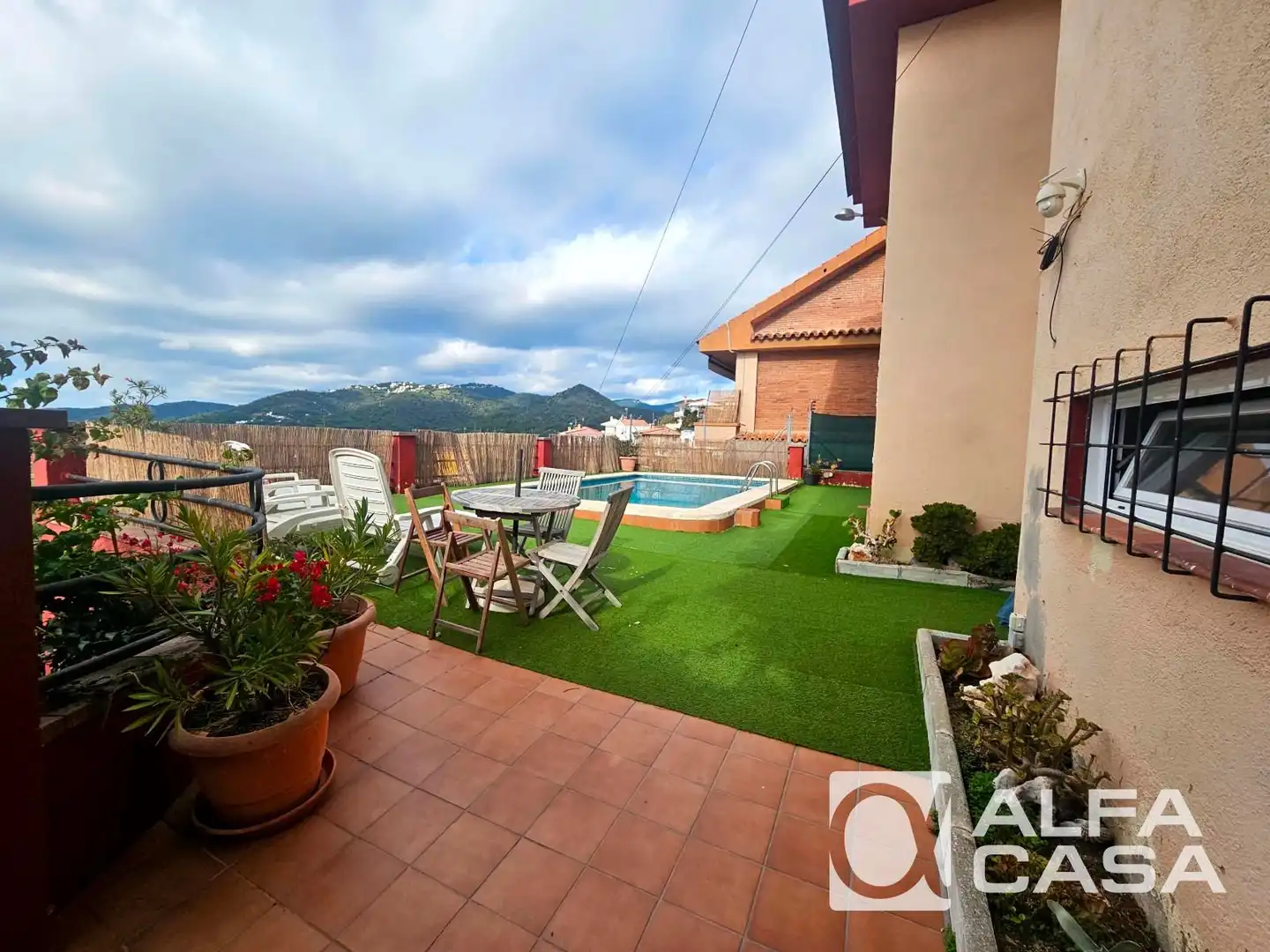 Terrassa de Casa o xalet en venda en Pineda de Mar amb Aire condicionat, Calefacció i Jardí privat