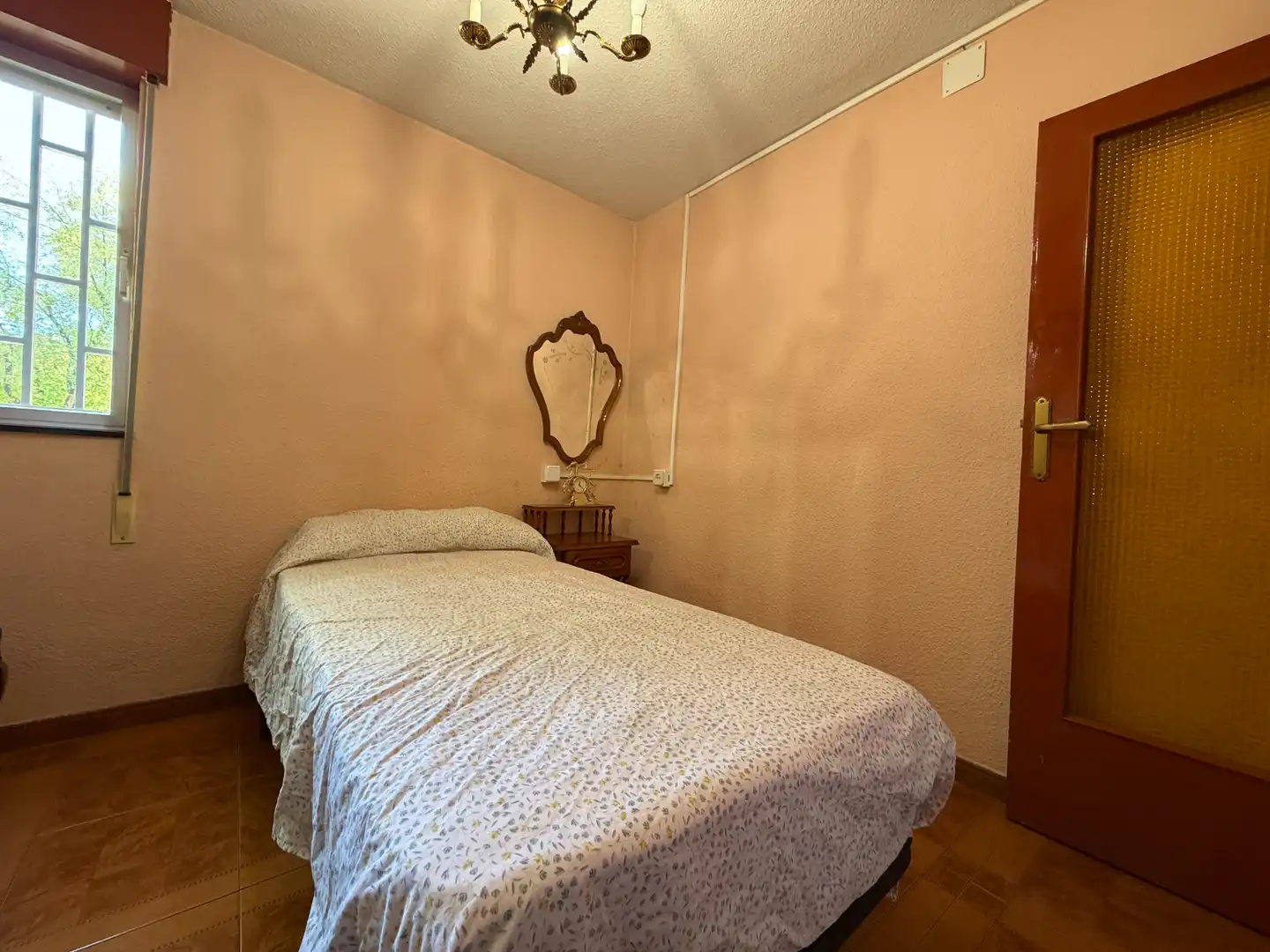 Bedroom of Flat for sale in Madrid  with Air Conditioner, Heating and Furnished