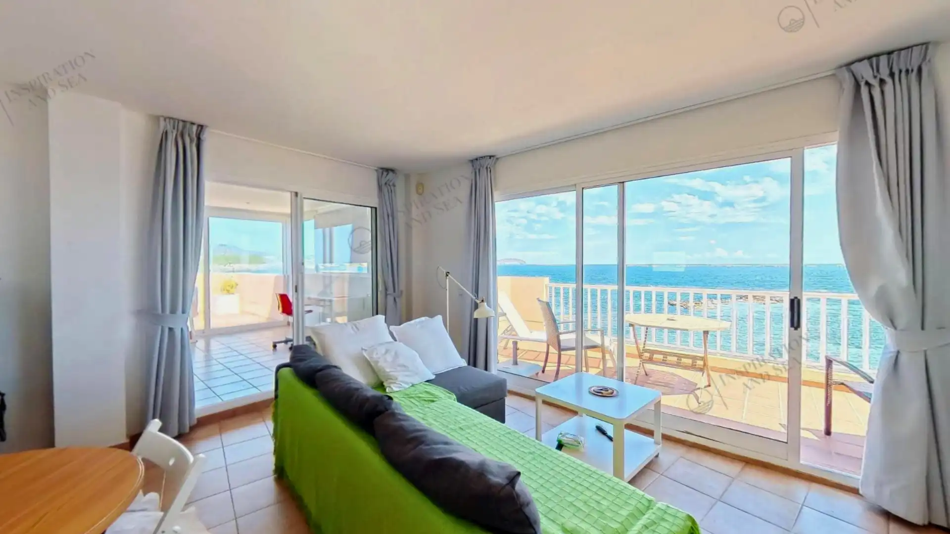 Living room of Flat for sale in Santa Eulària des Riu  with Air Conditioner and Terrace