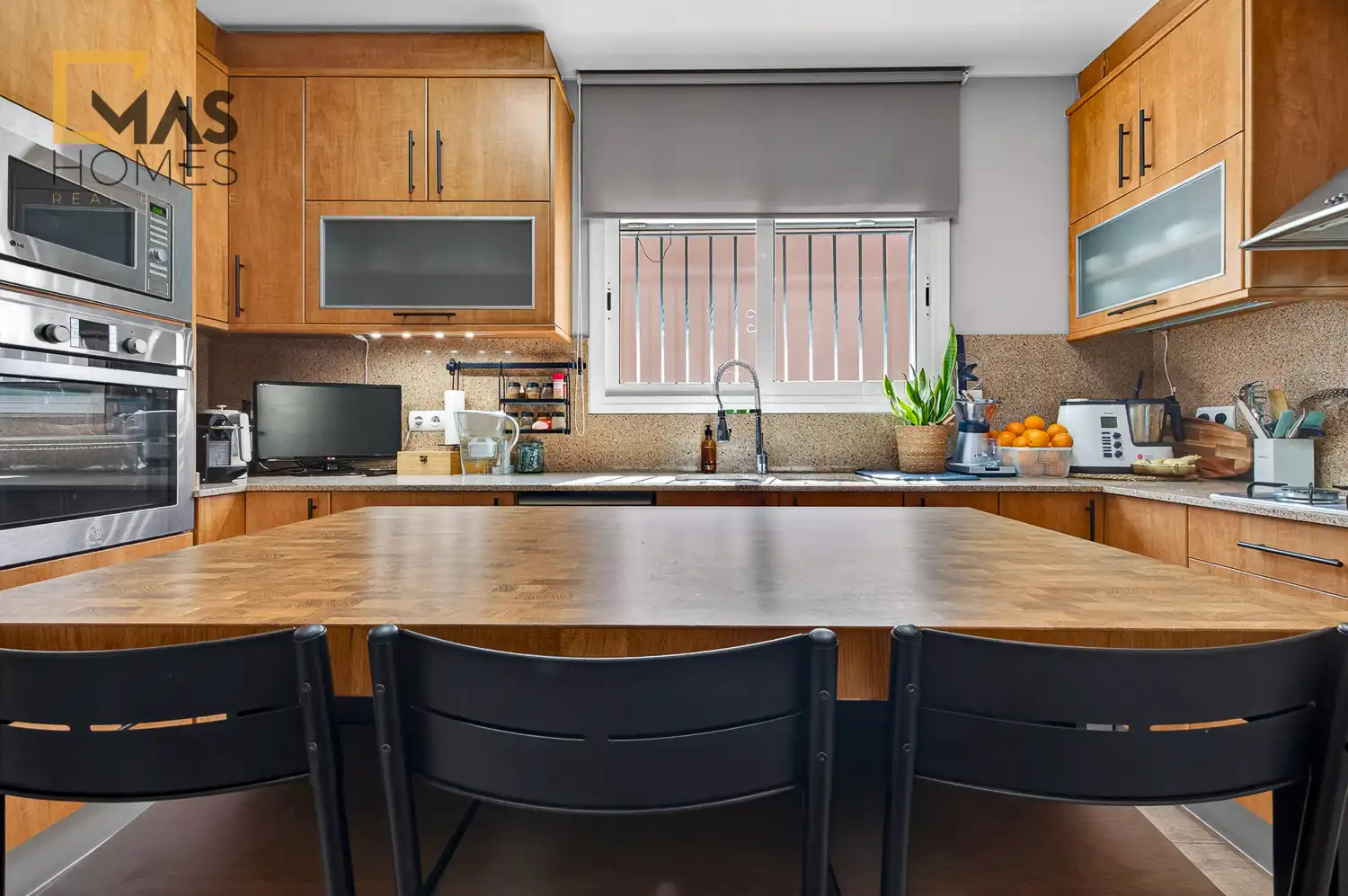 Kitchen of Duplexes for sale in Sant Cugat del Vallès  with Air Conditioner, Heating and Private garden