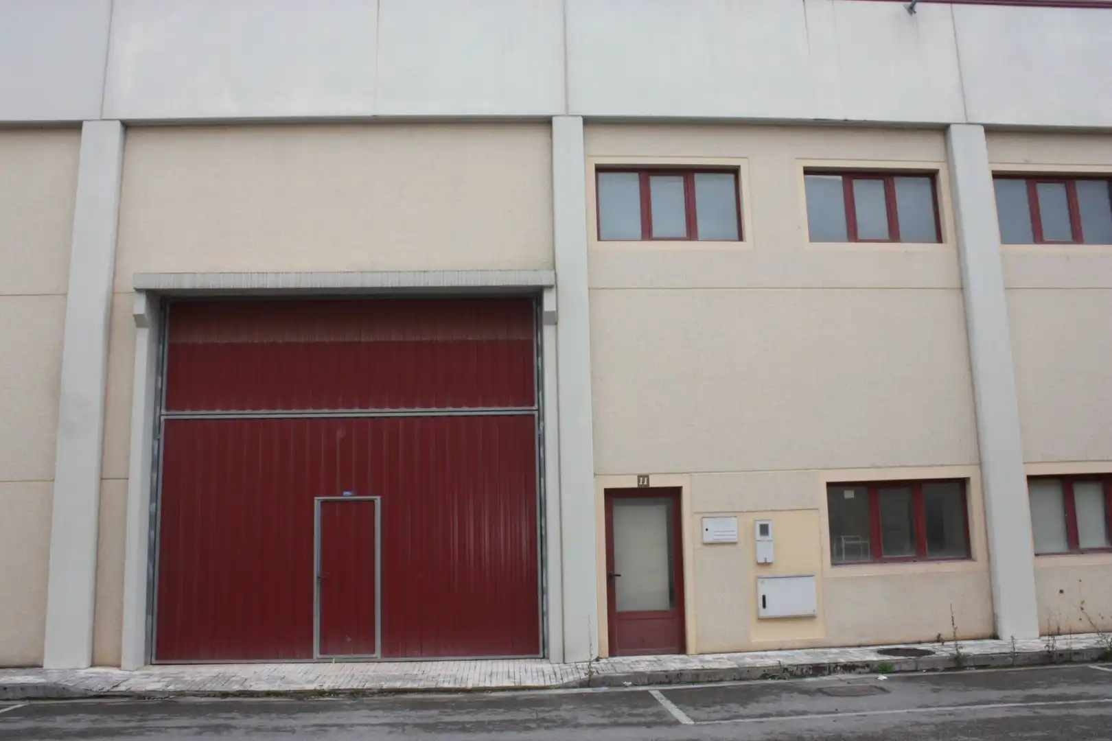 Nave industrial en venta en Los Corrales de Buelna
