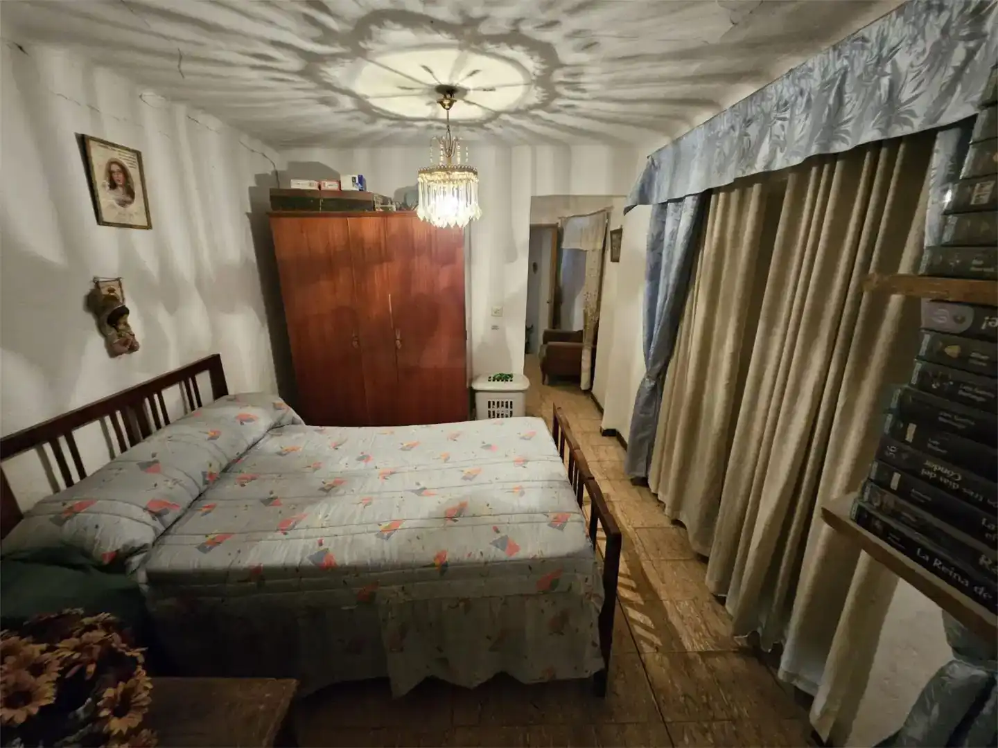Dormitori de Casa adosada en venda en Cañete de las Torres amb Balcó