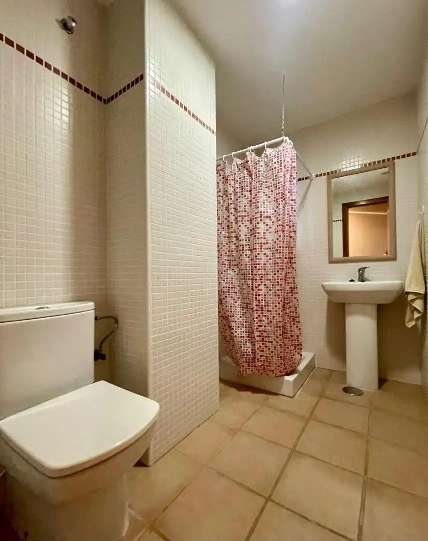 Bathroom of Flat for sale in Peñíscola / Peníscola  with Air Conditioner, Heating and Terrace