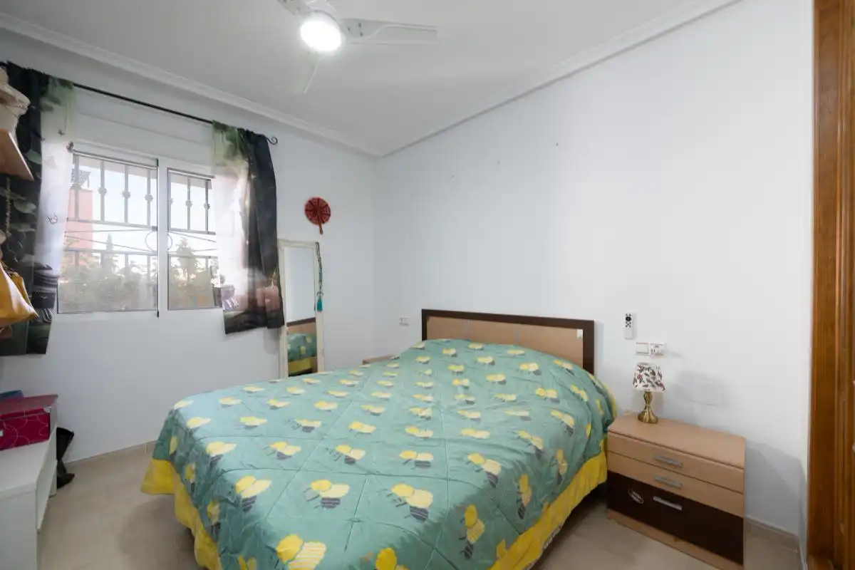Habitación de Planta baja en venta en Orihuela con Aire acondicionado, Calefacción y Terraza