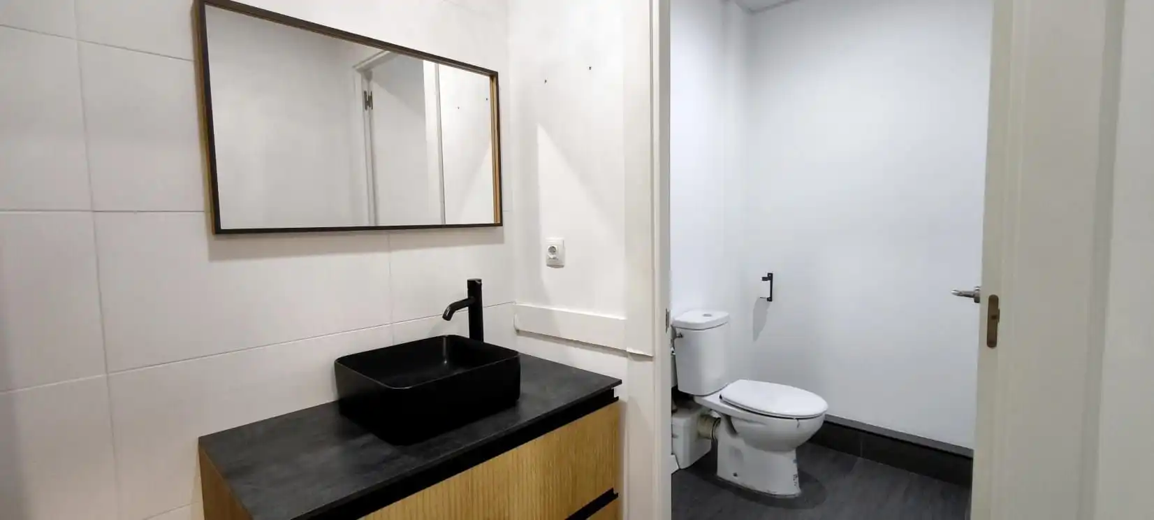 Baño de Local de alquiler en Torrero-La Paz
