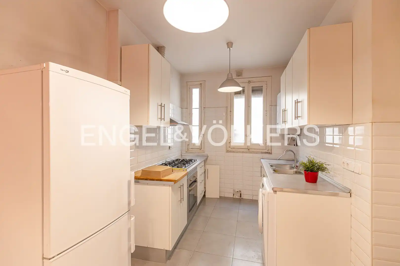 Cocina de Piso en venta en Madrid con Calefacción y Balcón