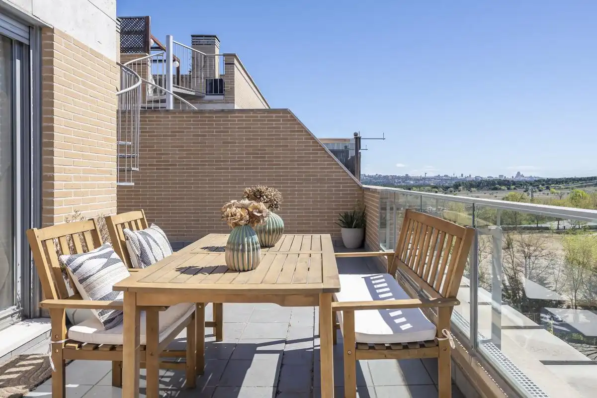 Terrassa de Àtic en venda en Madrid amb Aire condicionat, Calefacció i Jardí privat