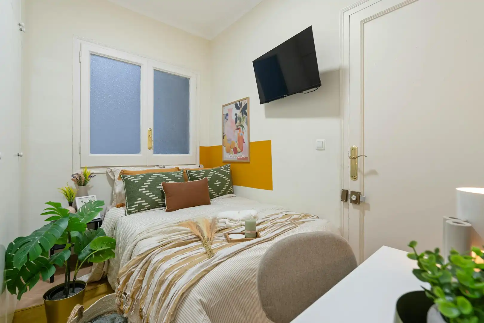 Bedroom of Flat for share in Barcelona  with Heating, Furnished and Washing machine