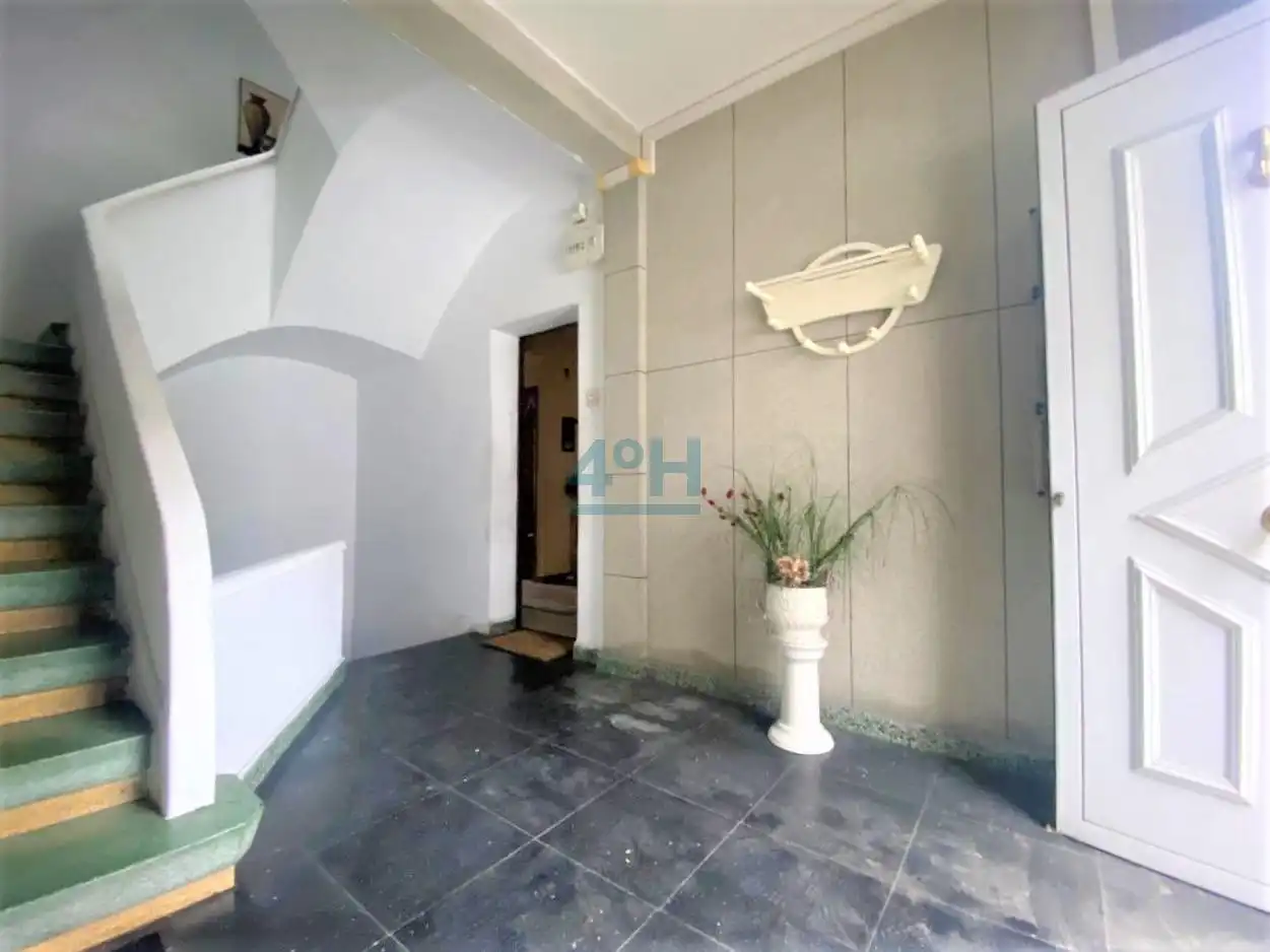 Haus oder Chalet zum Verkauf in Ourense Capital  mit Heizung, Privatgarten und Abstellraum