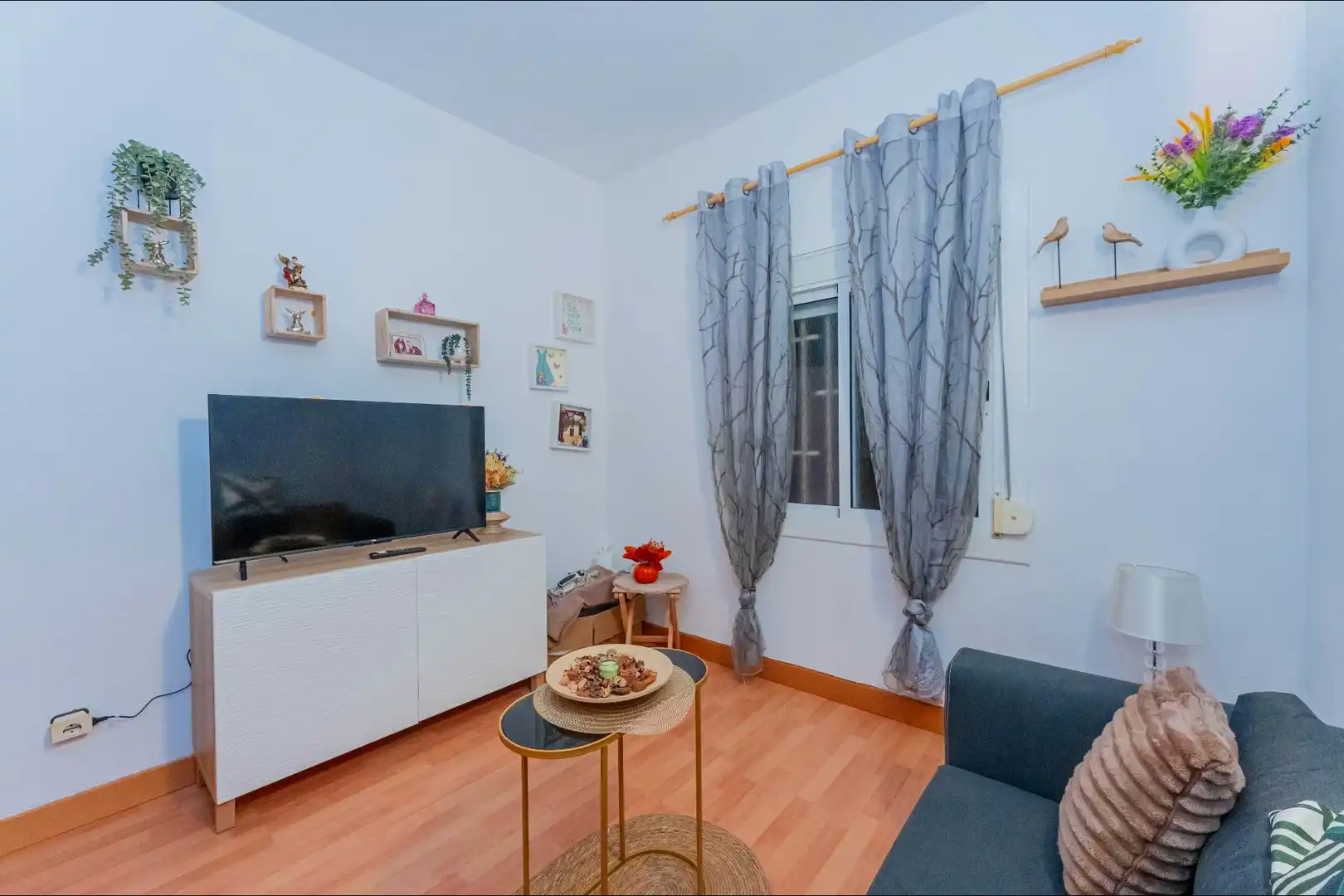 Living room of Flat for sale in Gavà  with Air Conditioner, Heating and Parquet flooring