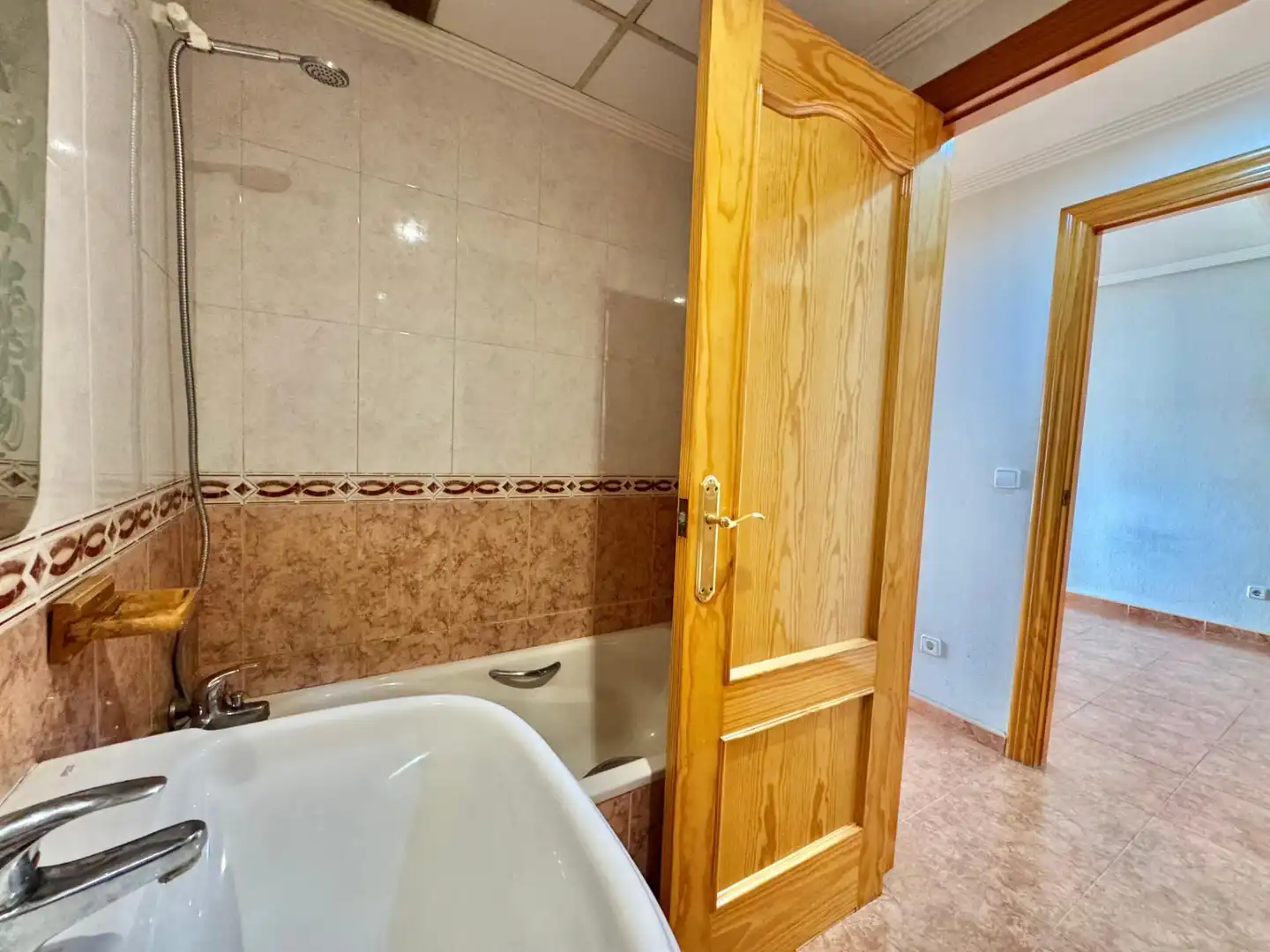 Baño de Piso en venta en Murcia con Trastero y Balcón