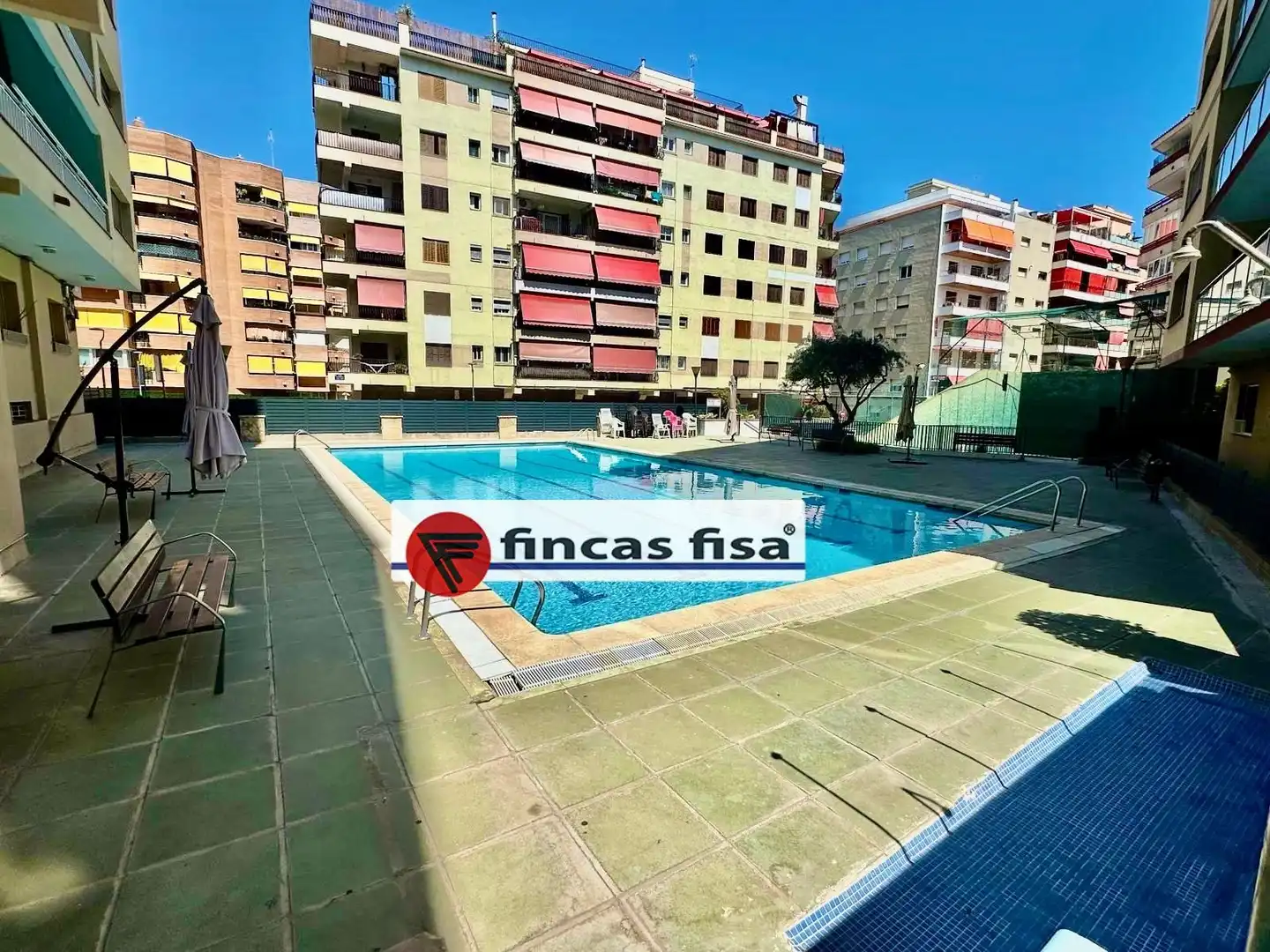 Piscina de Pis en venda en Premià de Mar amb Aire condicionat, Calefacció i Terrassa