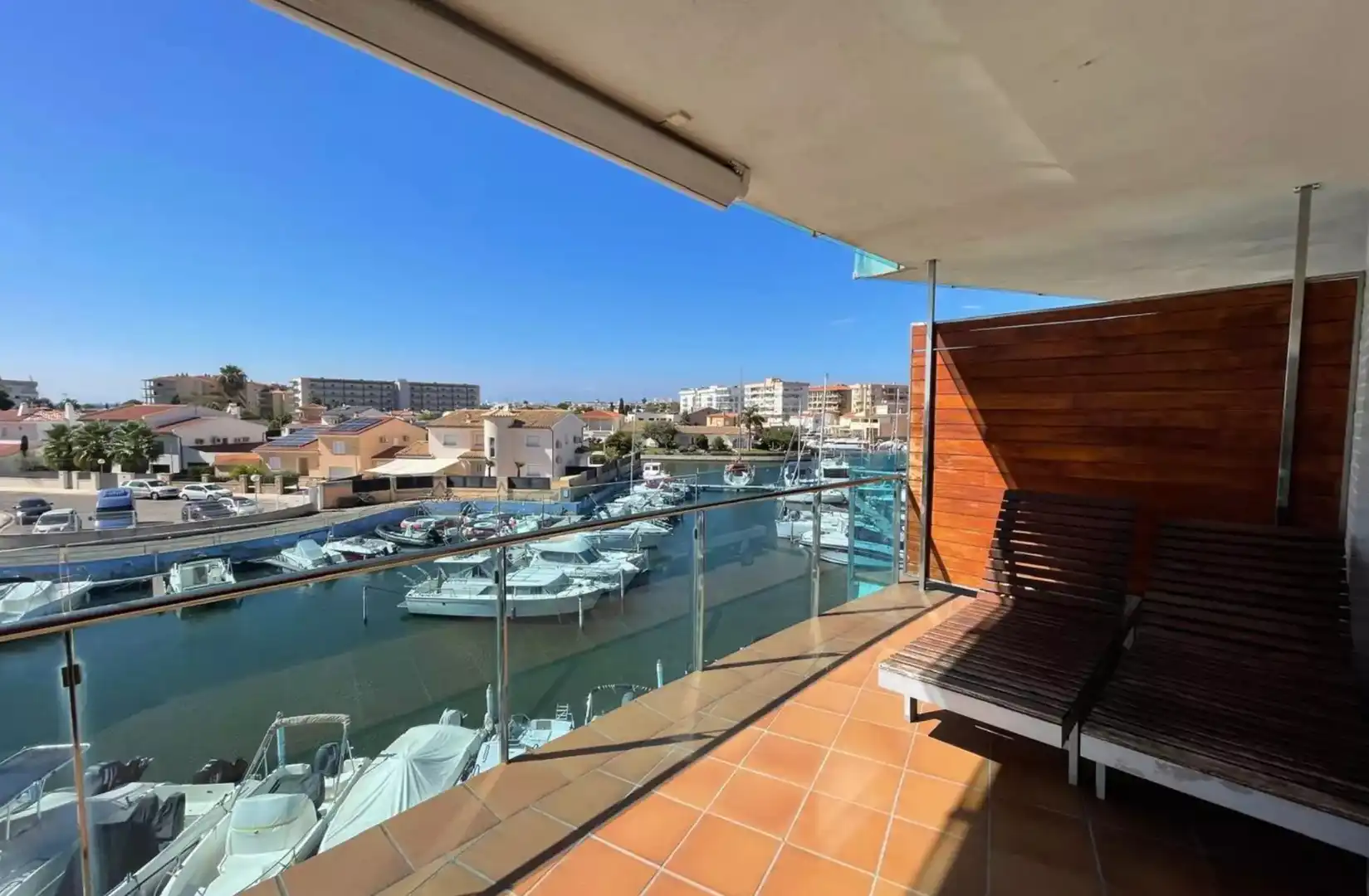 Appartement avec ascenseur à vendre à CAP DE GOLA 10