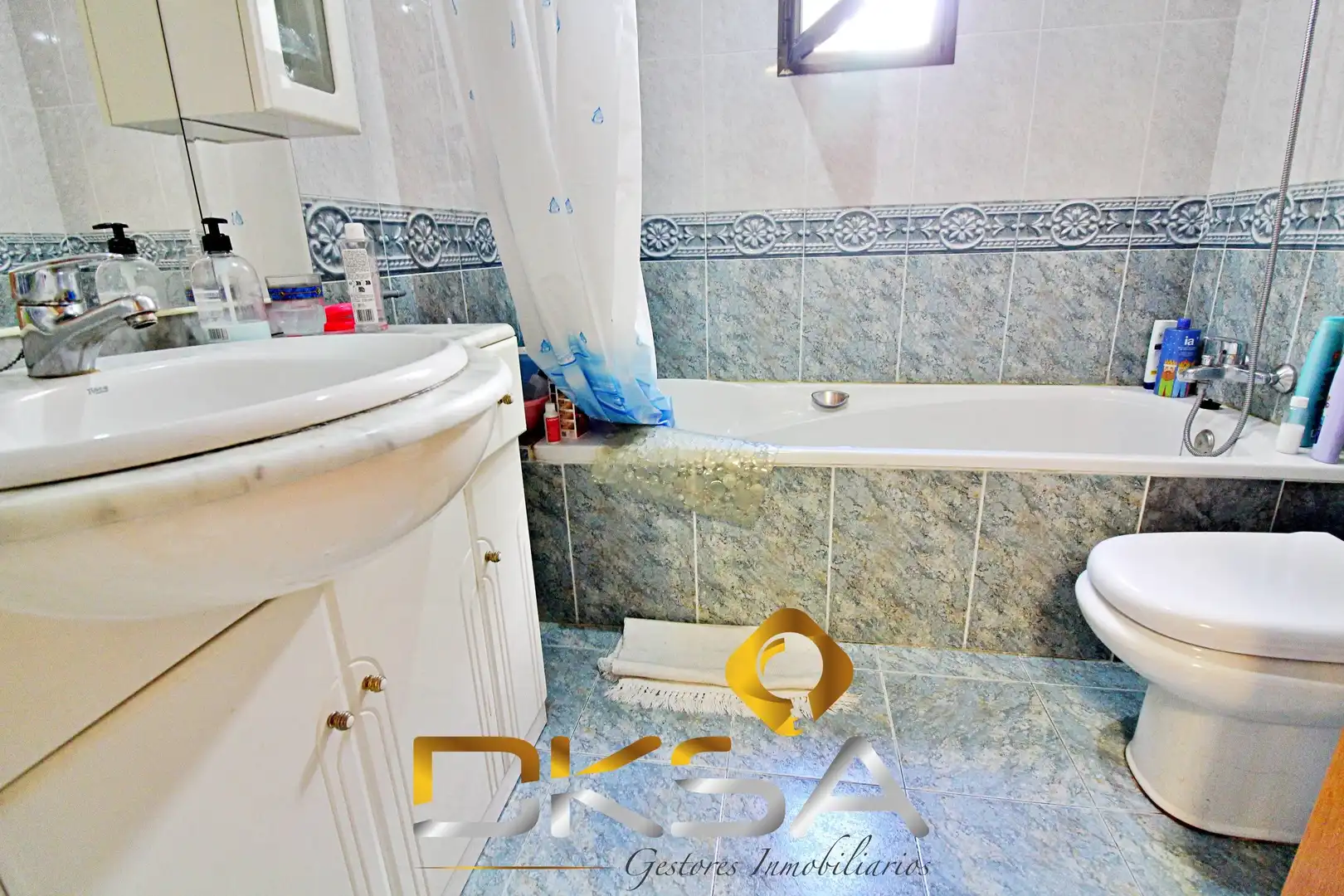 Badezimmer von Wohnung zum Verkauf in Castellón de la Plana / Castelló de la Plana mit Klimaanlage, Heizung und Abstellraum